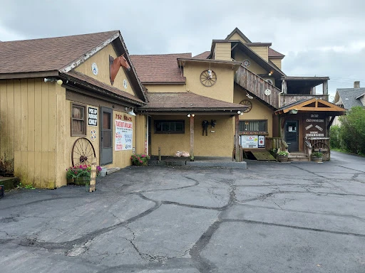 Chaplin's Honky Tonk Restaurant & Saloon photo 10